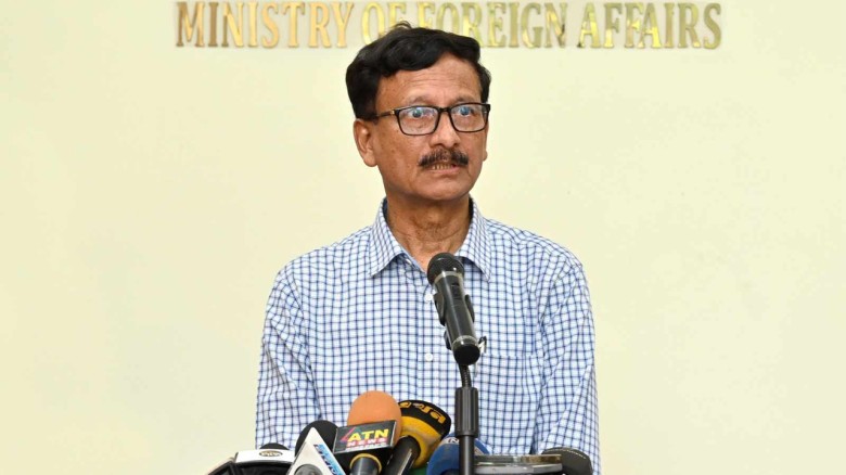 আলোচনার মাধ্যমে ভারত ও পাকিস্তান সমস্যার সমাধান চায় বাংলাদেশ