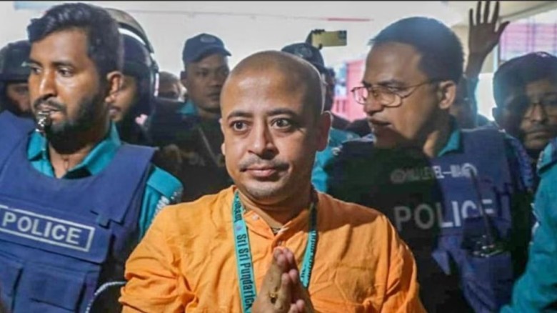 চিন্ময় দাসের জামিন স্থগিত...