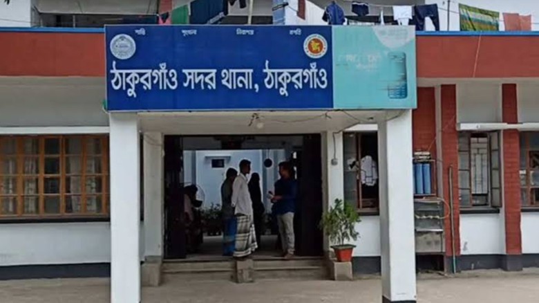 ঠাকুরগাঁওয়ে পুলিশের থেকে আসামি ছিনিয়ে নিল যুবদল ক...