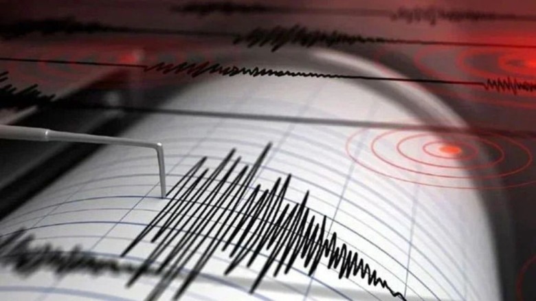 যুদ্ধ পরিস্থিতিতেই পাকিস্তানে ভূমিকম্প...