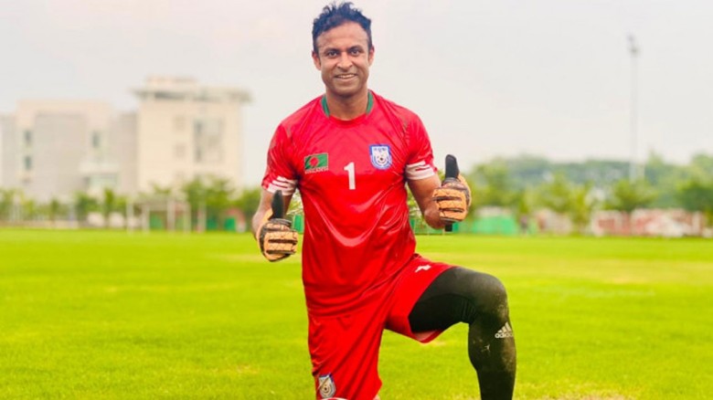 ফুটবলকে বিদায় জানালেন কিপার রানা