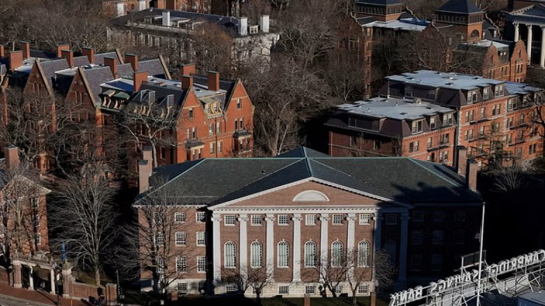 হার্ভার্ড বিশ্ববিদ্যালয়ে বিদেশি শিক্ষার্থী ভর্তির সুযোগ বাতিল করেছে ট্রাম্প প্রশাসন