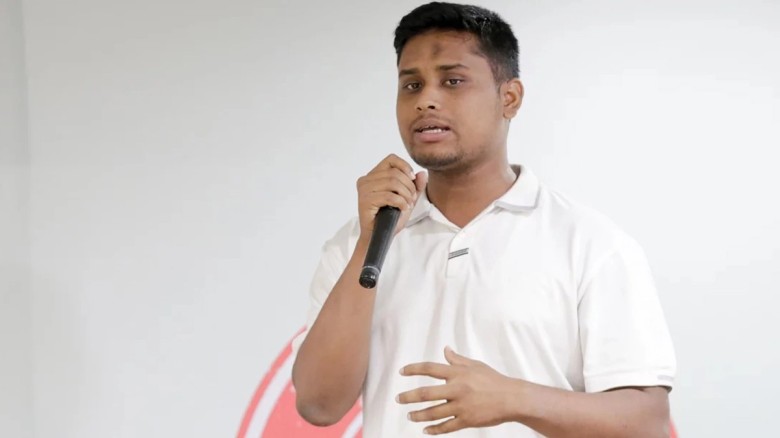 আমরা যদি ভুল করে থাকি সংশোধন করে দেবেন : হাসনাত...