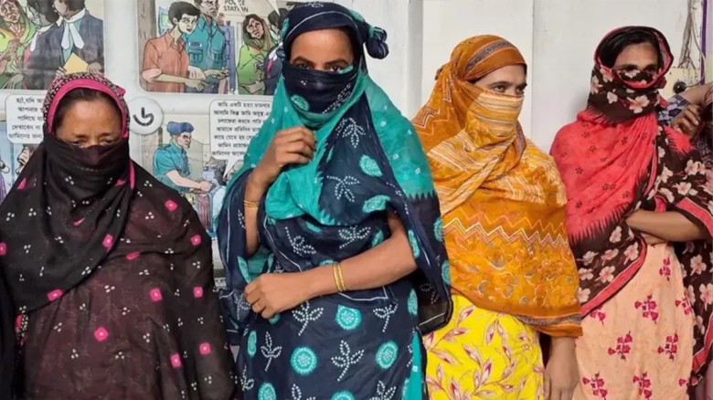 ‘ধরা পড়লে বলবা, আমরা ইন্ডিয়া যাচ্ছিলাম’...
