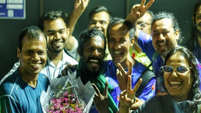নিজের এভারেস্ট জয় তরুণ প্রজন্মকে উৎসর্গ করলেন শাকি...