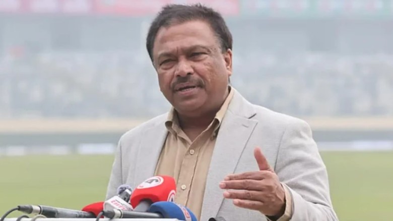 দেশ ছেড়েছেন ফারুক, আজই সভাপতি হচ্ছেন আমিনুল