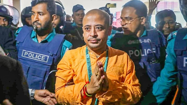 আইনজীবী হত্যাসহ ৫ মামলায় চিন্ময়ের জামিন নামঞ্জুর...