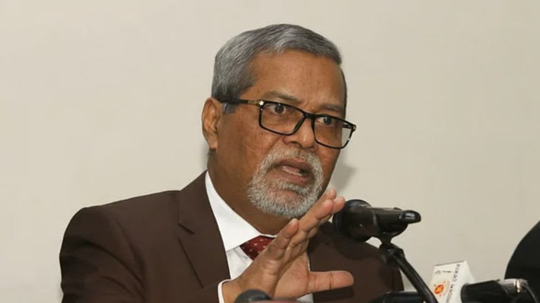 সাবেক সিইসি নুরুল হুদা ডিবি কার্যালয়ে...
