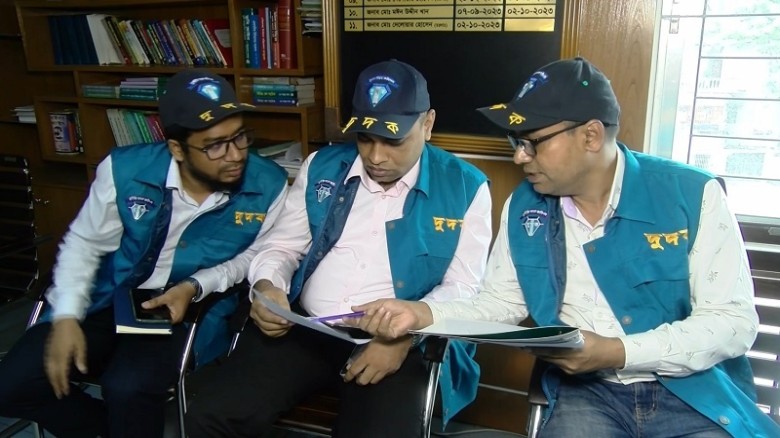 রাজশাহী নির্বাচন কমিশন অফিসে দুদকের অভিযান...