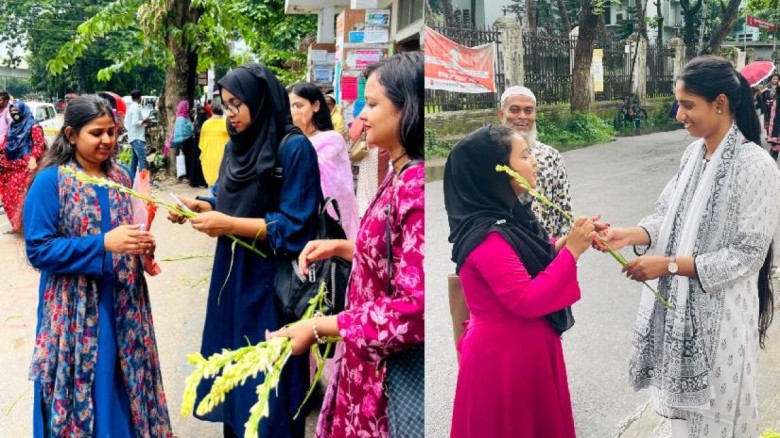 ঢাবিতে নবীন শিক্ষার্থীদের ফুল দিয়ে বরণ করল ছাত্রদল...