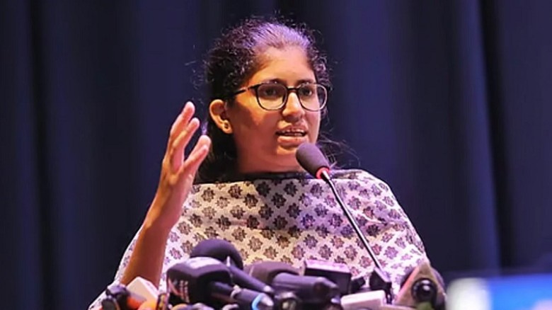 বৈষম্যবিরোধী ছাত্র আন্দোলন থেকে সরে দাঁড়ালেন উমামা...