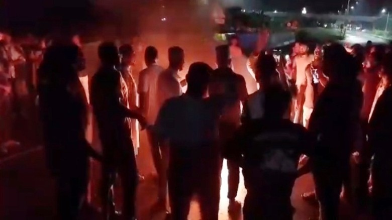 ফরিদপুরে বিএনপির কমিটি বাতিলের দাবিতে এক্সপ্রেসওয়েতে অবরোধ