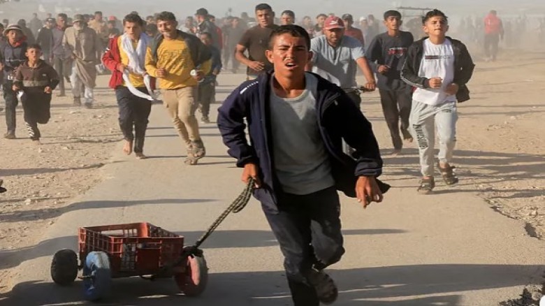 গাজায় খাদ্য সহায়তা নিতে গিয়ে নিহত ৭৪৩...