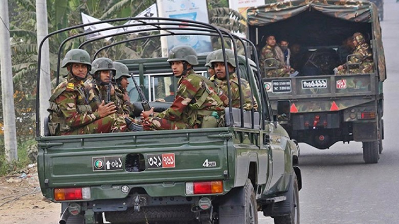 গোপালগঞ্জে যৌথ বাহিনীর অভিযান, আটক ৪৫