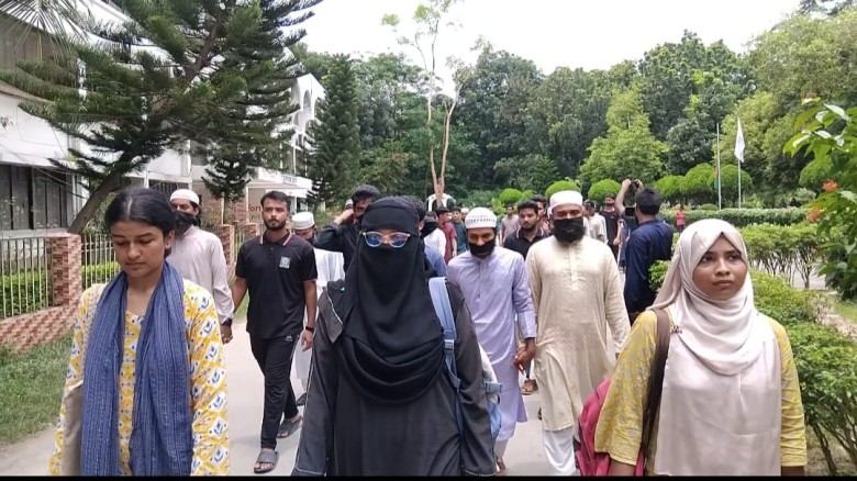 সাজিদের মৃত্যুর রহস্য; ৩ দাবিতে শিক্ষার্থীদের মৌন ...