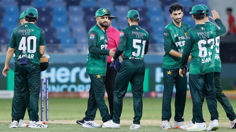 হোটেল ছাড়তে দেরি, পাকিস্তানের ম্যাচ এক ঘণ্টা পিছিয়ে