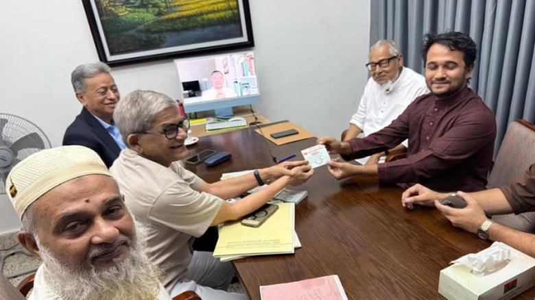 বিএনপিতে যোগ দিলেন শহীদ মুগ্ধর ভাই মীর ম