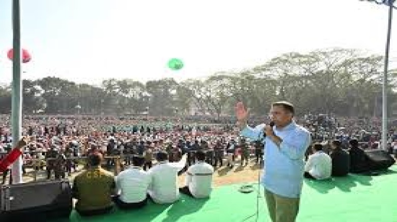 জনসভায় তারেক রহমান: “নারীদের ঘরে আটকে রাখতে চায় একটি দল”