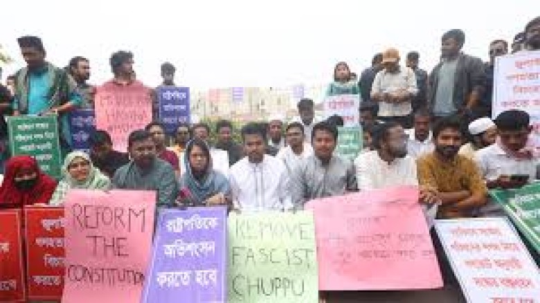আসিফ মাহমুদ বললেন, রাষ্ট্রপতিকে বক্তব্যের সুযোগ না...