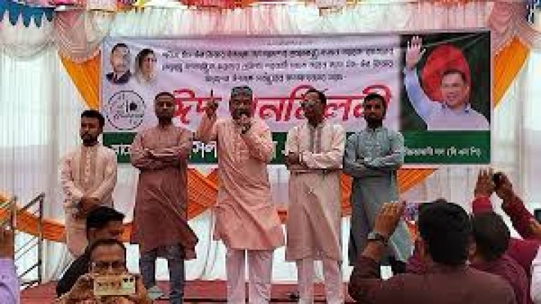 পুনর্বাসনের নামে আওয়ামী লীগের কাছ থেকে টাকা নেওয়ার...