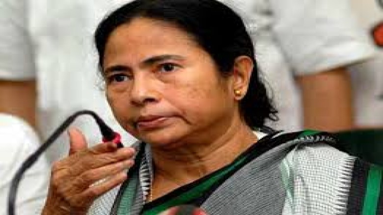 ১১ দপ্তরের দায়িত্ব ছাড়লেন মমতা, প্রশাসনে নতুন অধ্যায় শুরু