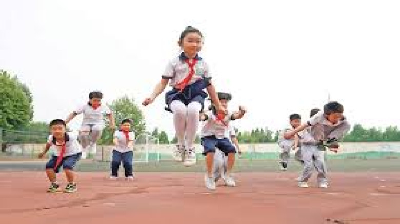 চীনের স্কুলে স্বাস্থ্যবান প্রজন্ম গড়ার উদ্যোগ, শুরু ২ ঘণ্টা ব্যায়াম