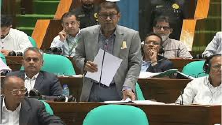 সংসদে স্বাস্থ্যমন্ত্রীর বক্তব্য: করোনার টিকা-সরঞ্জ...