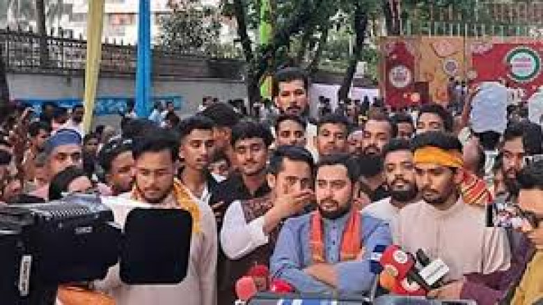 সরকার সংস্কারের প্রতিশ্রুতি পূরণ না করেই নতুন বছর শুরু করেছে: অভিযোগ নাহিদ ইসলামের