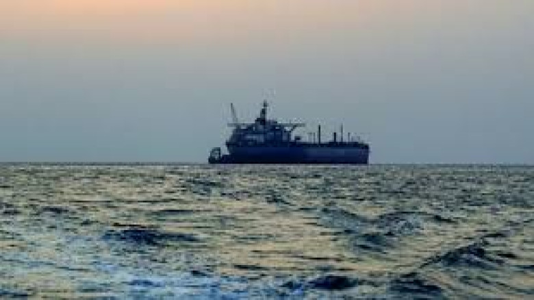 মার্কিন মেরিনদের রাতের অভিযান, ইরানি জাহাজের ভিডিওতে যা উঠে এলো