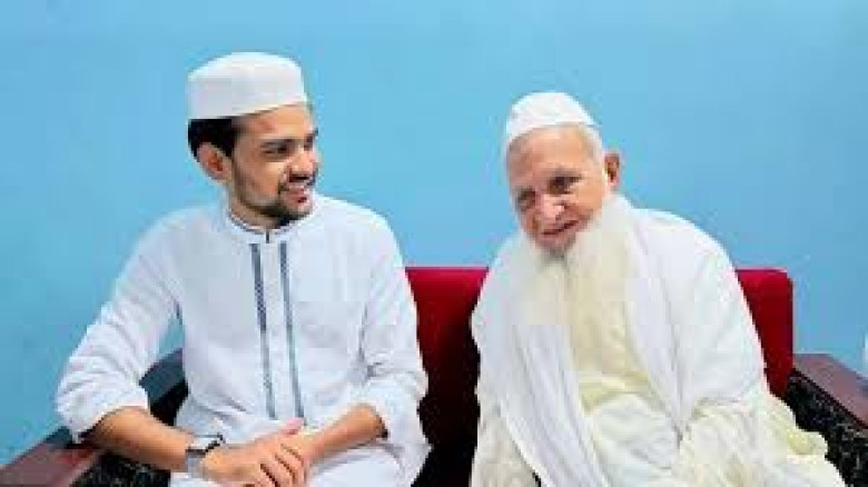 সিটি নির্বাচনের মাঠে আসিফ মাহমুদ, হেফাজত আমিরের দোয়া নিয়ে প্রচারণা শুরু