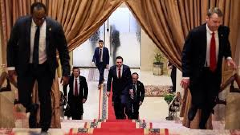 যুক্তরাষ্ট্র-ইরান সম্পর্ক: অবিশ্বাসের দেয়ালে আটকে কি ভেস্তে যাবে চুক্তি