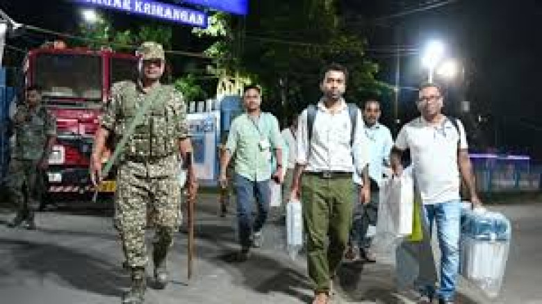 পশ্চিমবঙ্গ বিধানসভা নির্বাচনের শেষ দফা: সারাদিনের ভোট পরিস্থিতি