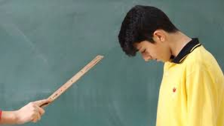 সিঙ্গাপুরে বুলিং প্রতিরোধে নতুন আইন, শিক্ষায় ফিরছে বেতের ব্যবহার