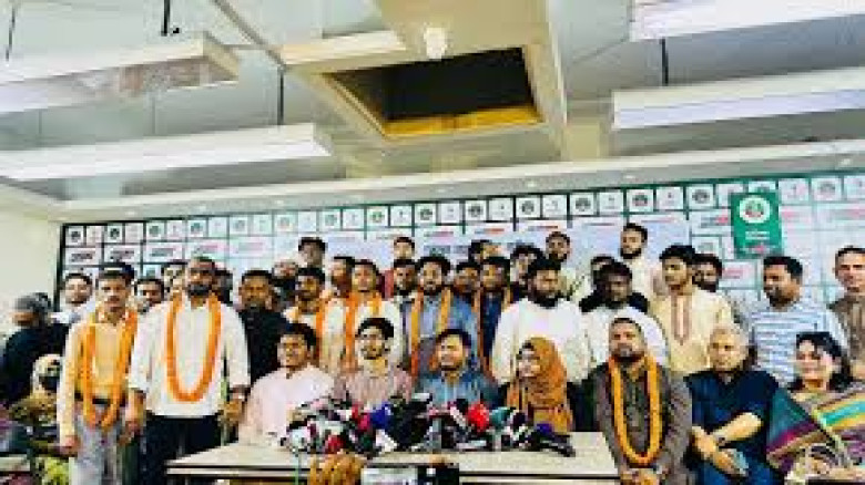 এনসিপির রাজনীতিতে নতুন মুখ, ৩৬ নেতা-কর্মীর যোগ