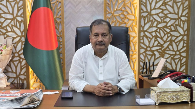 ভঙ্গুর অর্থনীতি ও ঋণের কঠিন চ্যালেঞ্জ: তথ্যমন্ত্রী