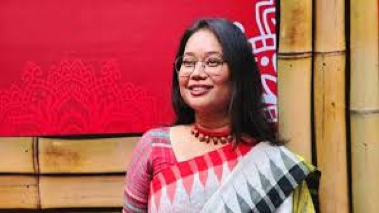 এনসিপির ঢাকা মহানগর উত্তরের ভারপ্রাপ্ত সদস্যসচিব হিসেবে সাদিয়ার দায়িত্ব গ্রহণ