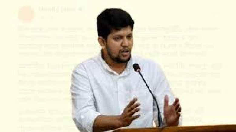লীগ ইস্যুতে চলমান অবস্থার নেপথ্যে দুই দলের ইনসিকিউরিটি: মাহফুজ আলম