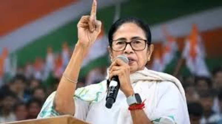 বাংলাদেশ ইস্যুতে মন্তব্য বিতর্ক: মমতা বানার্জির বিরুদ্ধে থানায় অভিযোগ শিলিগুড়িতে