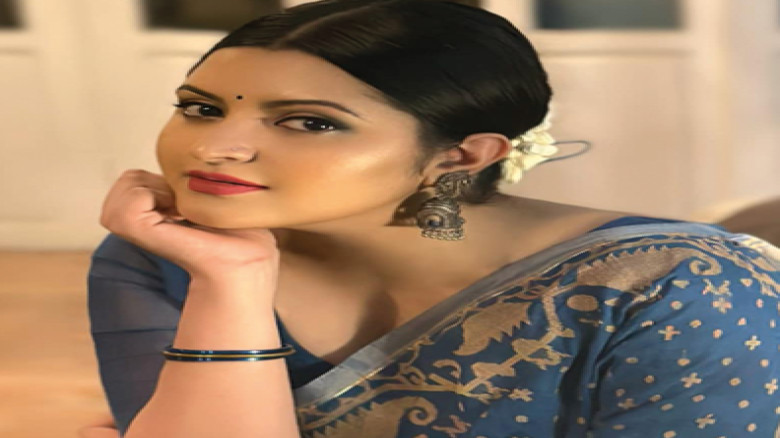বেনজীর আটক ইস্যুতে পরীমনির এক শব্দের প্রতিক্রিয়া ঘিরে আলোচনা