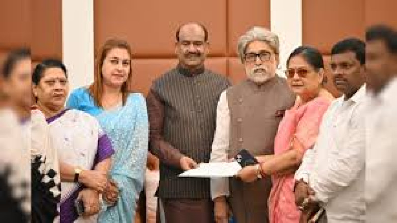 আঞ্চলিক দলে যোগ দিলেন তৃণমূলের ২০ বিদ্রোহী নেতা, রাজনীতিতে চাঞ্চল্য