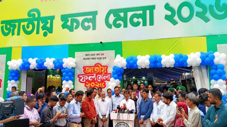 রাজধানীতে শুরু জাতীয় ফল মেলা, আকর্ষণের কেন্দ্র কাঁঠালের বিরিয়ানি থেকে ফলের পেস্ট্রি