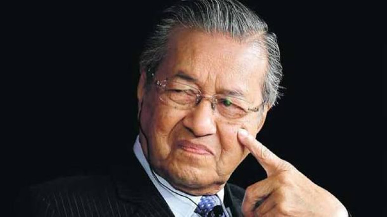 চিকিৎসক থেকে আধুনিক মালয়েশিয়ার রূপকার: ১০১-এ মাহাথির মোহাম্মদ