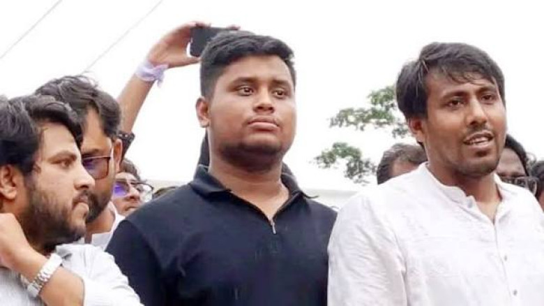 ‘দেশের স্বার্থে সংস্কারের দায়িত্ব আমাদের কাঁধেই’—হাসনাত আবদুল্লাহ