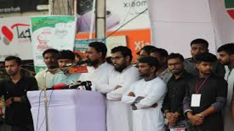‘প্রশাসনকে দলদাসে পরিণত করছে বিএনপি’, কড়া সমালোচনা আখতার হোসেনের