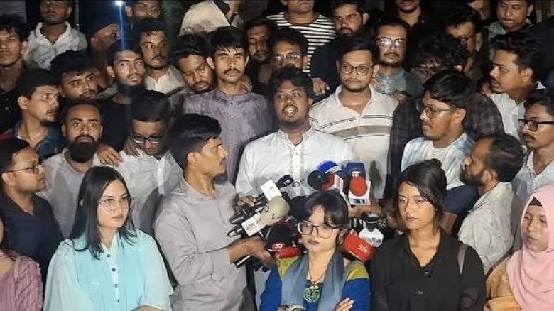 হবিগঞ্জে হামলার প্রতিবাদে ঢাকা বিশ্ববিদ্যালয়ে ছাত্রশক্তির প্রতিবাদ সমাবেশ