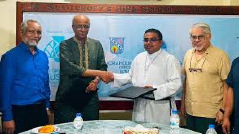 গ্রেগরিয়ান ঐতিহ্য সংরক্ষণে জাদুঘর তৈরির উদ্যোগ, চুক্তি সেন্ট গ্রেগরি স্কুল-সোসাইটির
