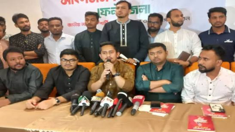 ‘ছয় মাসে সরকার অজনপ্রিয় হয়ে পড়েছে’, বিএনপিকে নিয়ে সারজিসের মন্তব্য