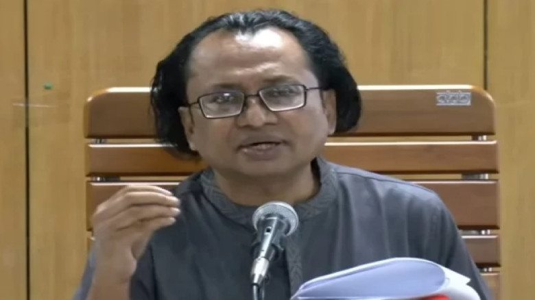 নতুন বেতন কাঠামো কার্যকর হলে কতটা বাড়বে বেতন? যা জানালেন তথ্য উপদেষ্টা