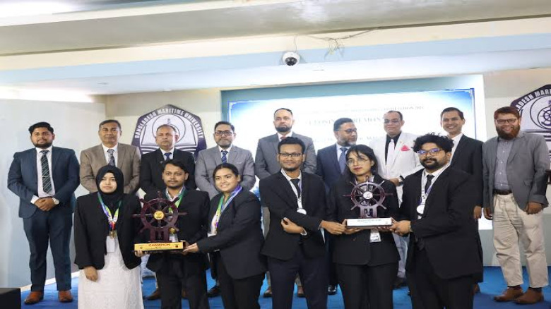 দেশের জাতীয় মুট কোর্ট প্রতিযোগিতায় চ্যাম্পিয়ন নটর ডেম বিশ্ববিদ্যালয়