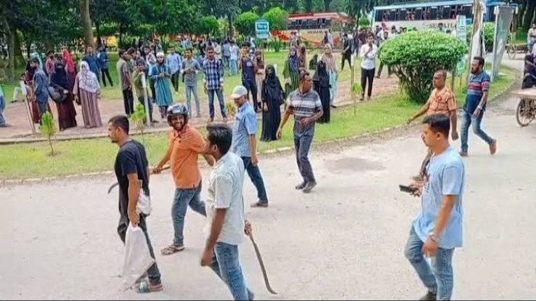 ইসলামী বিশ্ববিদ্যালয়ে দুই ছাত্রসংগঠনের ন